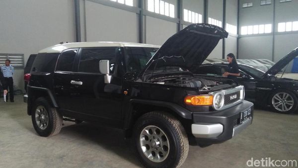 Penampakan FJ Cruiser Milik Luthfi Hasan yang Dilelang Rp 479 Juta