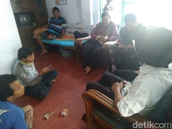 Negosiasi Alot Warga yang Minta Uang Lelah Tangkap Sanca dan BKSDA