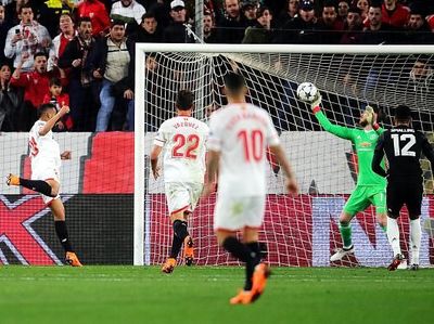 Penyelamatan De Gea dalam Parodi Gambar