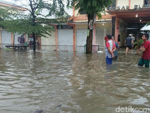Banjir Rendam 10 Desa di Jombang, Ketinggian Air Hingga 1 Meter