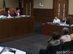 Jaksa ke Saksi: Novanto Bilang Kalau Gue Dikejar KPK, Fee Rp 20 M?