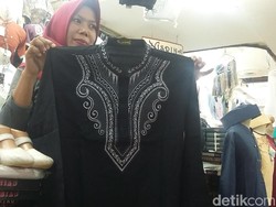 Baju Koko Mirip Black Panther Dijual di Tanah Abang, Berapa Harganya?