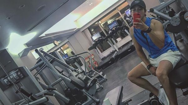 Foto: Ini Olahraganya Si Pretty Face Yong Hwa dari CNBLUE