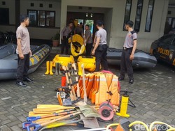 Polda Jateng Kirim Bala Bantuan untuk Tangani Bencana di Brebes