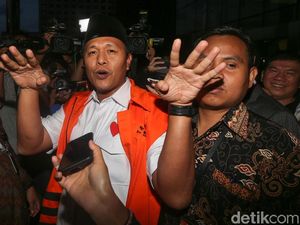 Cagub Lampung Mustafa Yakin Menang Meski Jadi Tersangka KPK Cagub Lampung Mustafa Yakin Menang Meski Jadi Tersangka KPK