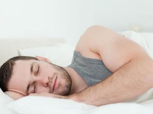 Tingkatkan Kualitas Tidur dengan Trik-trik Alami Ini! (1) Tingkatkan Kualitas Tidur dengan Trik-trik Alami Ini! (1)