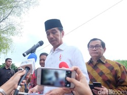 Bareng Habib Luthfi, Jokowi Hadiri Festival Sholawat Piala Presiden