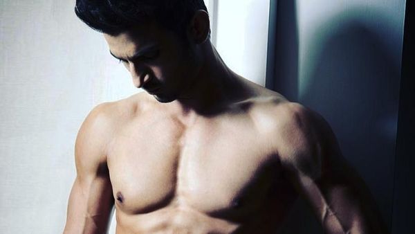 Sushant Rajput, Aktor Bertubuh Kekar yang Pernah Pose Bareng Kendall Jenner