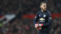 David De Gea (kiper). Andalan Manchester United ini terpilih mengawal gawang, dengan estimasi nilai 54 juta pound sterling (Rp 1,05 triliun). Kiper Chelsea Thibaut Courtois juga memiliki estimasi harga serupa. (Foto: Mark Thompson/Getty Images)