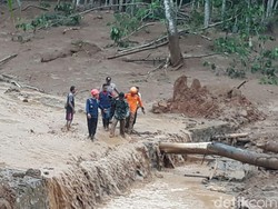 BNPB: Februari Puncak Musim Hujan, Waspada Longsor Susulan di Brebes