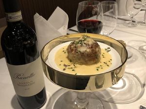 Satu Buah Bola Daging Ini Dijual Seharga Rp. 1.3 Juta, Apa Saja Bahannya?