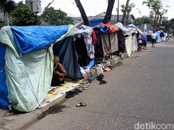 Pencari Suaka di DKI Disorot Dunia, Sandi: Itu Kewenangan Pusat