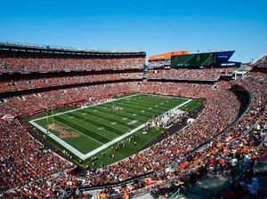 10 Stadion Terbesar di Dunia, Beberapa Milik Universitas