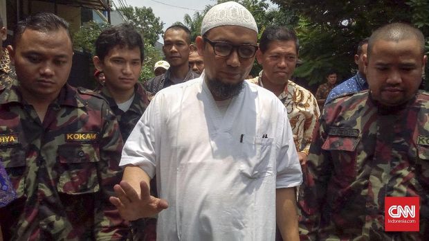 Novel, Apa yang Kamu Lakukan ke Koruptor itu Jahat (EMBG)