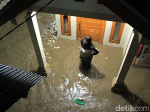 Terendam Banjir, Paseh Bandung Seperti Sungai