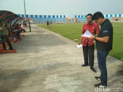Stadion Surajaya Diverifikasi PT LIB