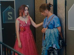 Lady Bird Bersaing dengan Black Panther di Rotten Tomatoes Lady Bird Bersaing dengan Black Panther di Rotten Tomatoes