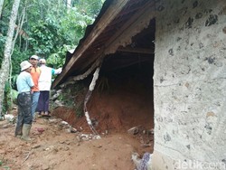 4 Anak Tewas Tertimbun Longsor Saat Pengajian Sunatan di Purbalingga