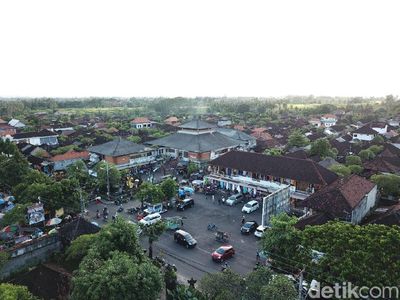 Foto Drone: Geliat Pasar Sukawati dari Udara