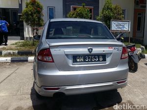 Cerita Warga RI di Perbatasan yang Lebih Suka Beli Mobil Malaysia