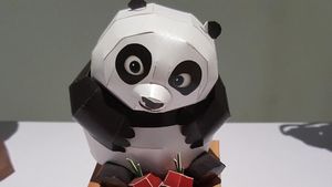 Keren Deh, Bun, Boneka dan Miniatur Ini Terbuat dari Kertas