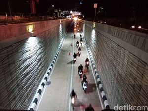 Melihat Cantiknya Underpass Kartini di Malam Hari Melihat Cantiknya Underpass Kartini di Malam Hari