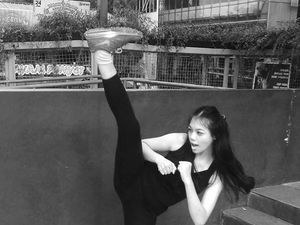 Tubuh Fleksibel Miss Indonesia 2018 Alya Nurshabrina yang Doyan Olahraga