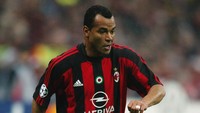 Bek kanan: Cafu. Foto: Stu Forster/Getty Images