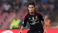 Alberto Aquilani adalah lulusan akademi Roma dan membela klub itu hingga 2009. Saat berstatus sebagai pemain Liverpool, dia pernah dipinjamkan ke Milan pada musim 2011/2012. Foto: Giuseppe Bellini/Getty Images