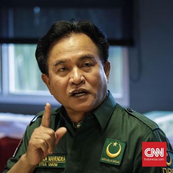 Yusril: MK Bisa Bubarkan Parpol Penerima Uang Korupsi e-KTP