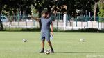 Foto: Gaya Luis Milla Saat Melatih Timnas