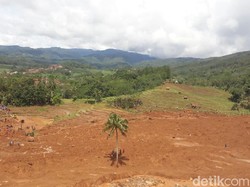 Areal Pencarian Korban Longsor di Brebes Diperluas