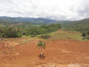 Areal Pencarian Korban Longsor di Brebes Diperluas Areal Pencarian Korban Longsor di Brebes Diperluas