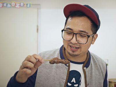 Ini Dia 10 Tantangan Makan Nyeleneh yang Dilakukan YouTuber Asal Indonesia!