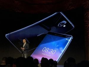 Bukan Nokia 9, Tapi Nokia 8 Sirocco Bukan Nokia 9, Tapi Nokia 8 Sirocco