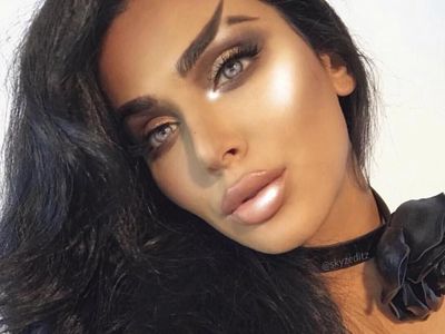 10 Fakta Tentang Huda Beauty yang Mempopulerkan Alis Buntut Ikan di Instagram