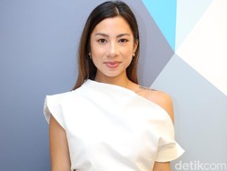 Cium Bibir Irfan Bachdim, Penampilan Jennifer Bachdim Bikin Iri