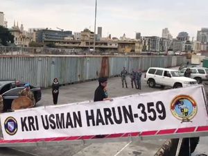 Tiba di Lebanon, Menlu Retno Kunjungi KRI Usman Harun