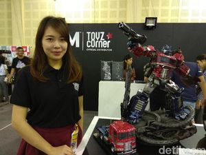 Deretan SPG Cantik yang Bikin Salah Fokus di Toys Fair Balai Kartini Deretan SPG Cantik yang Bikin Salah Fokus di Toys Fair Balai Kartini