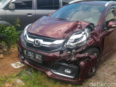 Penampakan Mobil yang Seruduk Bocah 7 Tahun hingga Tewas