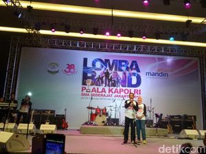 Tutup Lomba Band SMA, Kapolri Minta Generasi Zaman Now Jauhi Narkoba Tutup Lomba Band SMA, Kapolri Minta Generasi Zaman Now Jauhi Narkoba