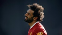 Baru tiga menit pertandingan berjalan, Liverpool nyaris unggul lewat Salah. Tapi tendangannya menghantam tiang gawang. (Foto: Carl Recine/Action Images via Reuters)