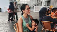 Andien dan Jatuh Cintanya pada Menyusui si Kecil