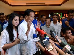 Nonton Film Dilan 1990, Jokowi: Jadi Teringat Masa Remaja
