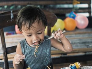 Bjorka Ingin Punya Kakak, Bukan Adik