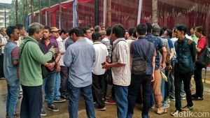 Ramai-ramai Bikin SIM A Taksi Online