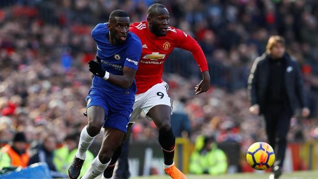Lukaku mencetak gol penyama skor 1-1 untuk Manchester United. (