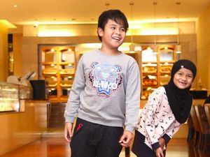 Cute-nya Rahlil dan Rahlia, Dua Anak Ineke Koesherawati