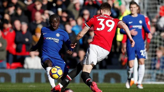 Chelsea berniat menaikkan gaji Kante agar tidak pergi di musim panas ini.