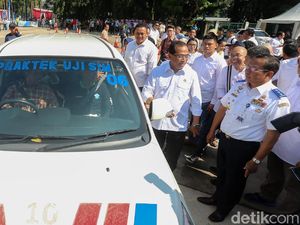 Pengumuman! Bikin SIM A Umum di GBK Cuma Rp 100 Ribu Pengumuman! Bikin SIM A Umum di GBK Cuma Rp 100 Ribu